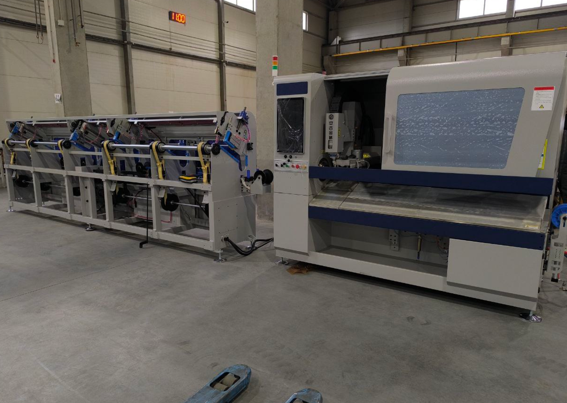 Высокоскоростной лазерный труборез с автоподачей Anji Jinke LPC80-A5-AF6000 изображение