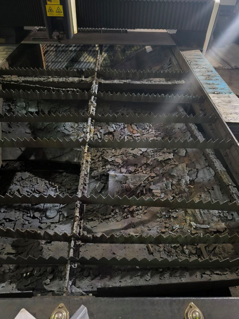 статья рук-во по эксплуатации лазерного станка_рис 9..jpg