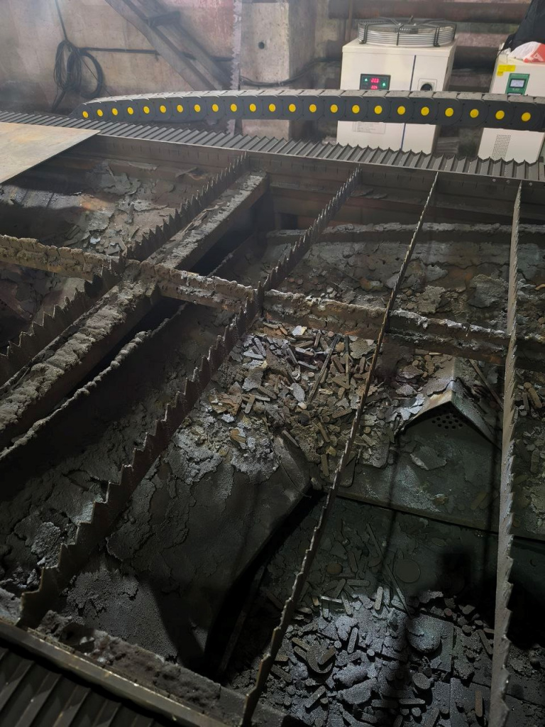 статья рук-во по эксплуатации лазерного станка_рис 6..jpg