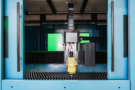 Портальный лазерный станок ADH ULG(B) 12-40 кВт  изображение